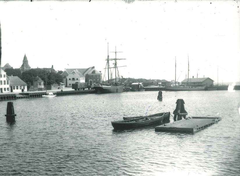 Faaborg Havn Havnebassin med 3 duc. Alber og sejlskibe   neg. 1796