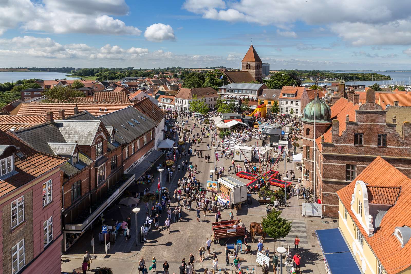 Luftfotot af Tirsdagsmarked i Stege, 2016