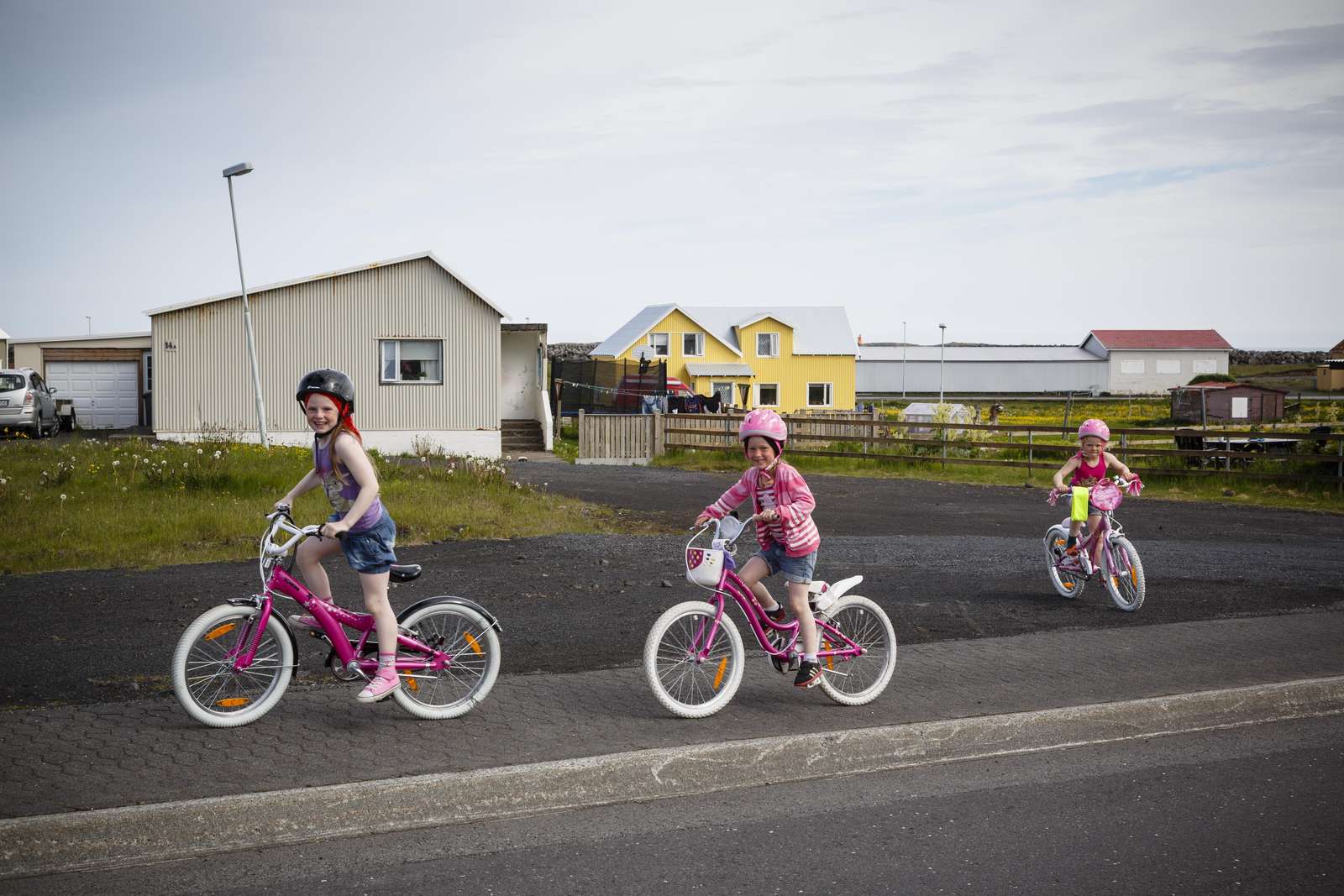 Kids on bikes, Iceland