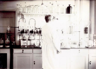 Forsker i laboratorium