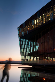 Harpa Concert Hall Iceland Photo by Nic Lehoux 498.093