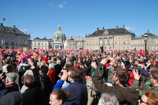 People celebrating the queen's birthday, Amalienborg