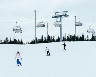 Skiing by ski lift