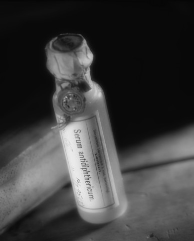 Flaske med Difteri-Serum