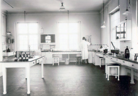 Forsker i laboratorium