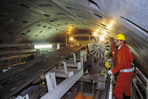 The construction of the East tunnel