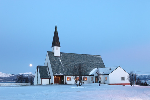 Elvebakken kirke