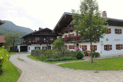 Schleching Dorf4 (c)Touristik Information Schleching