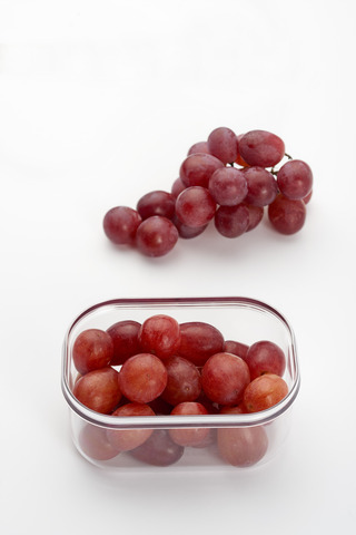107680030600 red grapes a