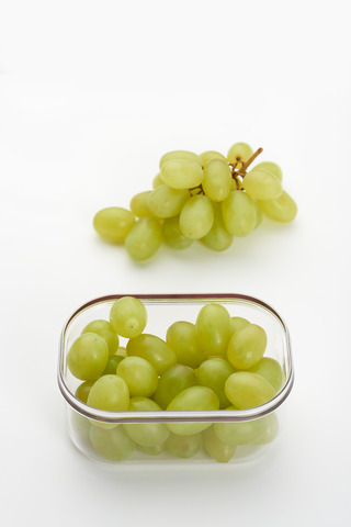 107680030600 white grapes a