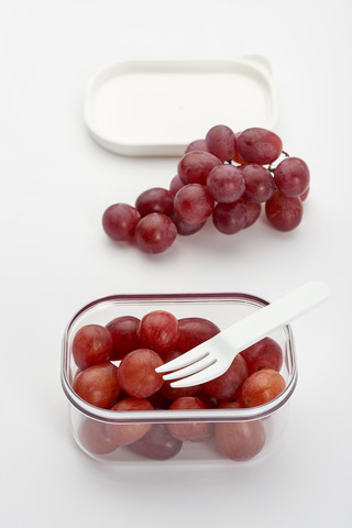 107680030600 red grapes b