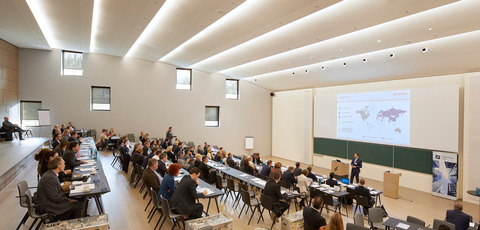Frankfurt School of Finance & Management_Henning Larsen_Credit - Hufton+Crow_007.jpg