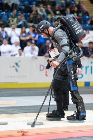 EXO – Powered Exoskeleton Race