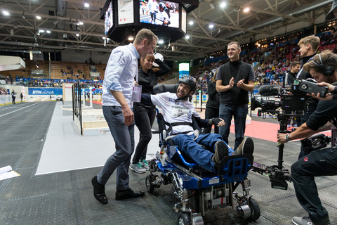WHEEL – Powered Wheelchair Race