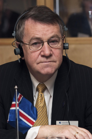 Jón Kristjanssón, socialminister Island