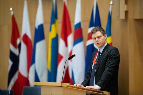 Vilhjálmur Árnason speaks at Riksdagen