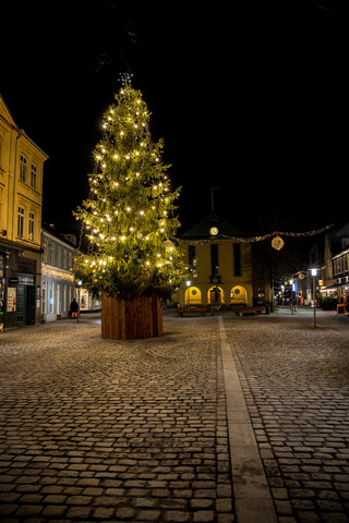 Julepynt på gågaden i Sønderborg 2019 0126