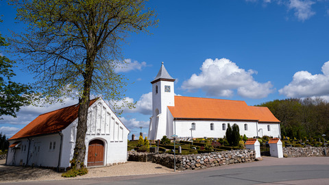 200612 Thorning kirke