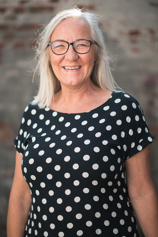 Anita J. Svendsen