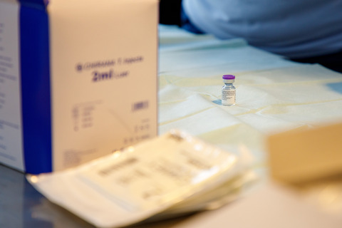 Første covid 19 vaccine i Sønderborg 0052