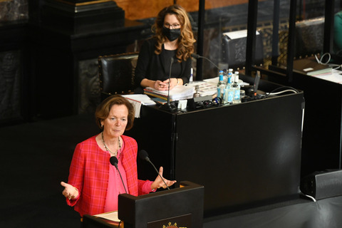 Anna-Elisabeth von Treuenfels-Frowein (Fraktionslos/FDP)