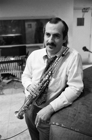 Kenny Davern. Practicing on his clarinet in a recording studio, New York, 1975