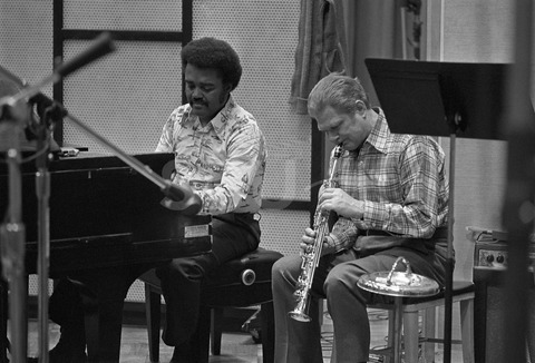 Zoot Sims and Ray Bryant. In the recording studio, New York 1976