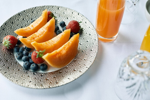 13 breakfast fruit melon blueberries strawberries - Web.jpg