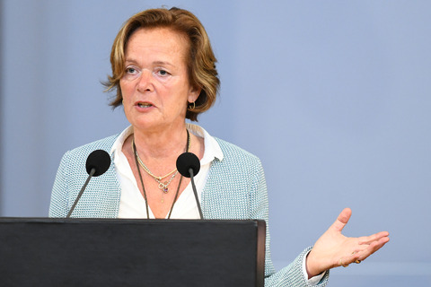 Anna-Elisabeth von Treuenfels-Frowein (Fraktionslos/FDP)