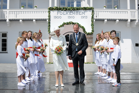 HM Dr. Margrethe II  og Aabenraas Borgmester   13. juni 2021   Fotograf  Preben Matthiesen