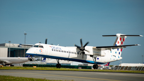Croatian Airlines Bombardier Dash8 Q400 landing