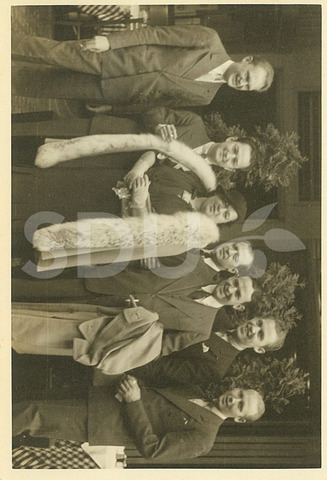 Mildred Bailey, Jimmey Dorsey, Fud Livingston, Red McKenzie, Red