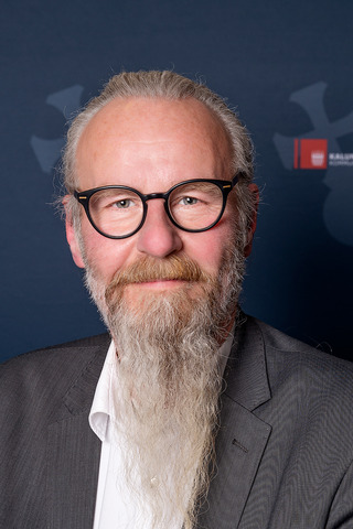 web - Esben Hansen (A)