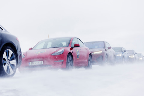 20220126 rekkeviddetest elbil vinter Tesla Model 3 LR DUAL MOTOR   vinter foto Jon Terje Hellgren Hansen