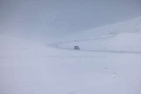 20220126 rekkeviddetest elbil vinter Polestar 2 i isødet foto Tomm W Christiansen 88