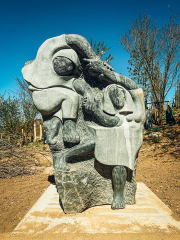 Venskab. Skulptur af billedhugger Jens Erik Kjeldsen