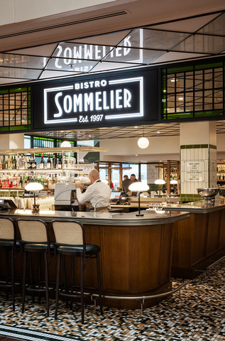 CPH Airport Sommelier 01