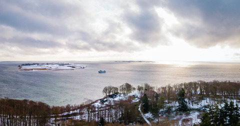 Bjørnø Ø færgen Dyreborg Skov vinter set fra luften Faaborg