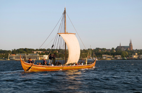 Vikingeskibsmuseet og Roskilde domkirke Sejlads