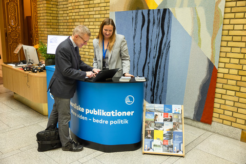 Publication stand