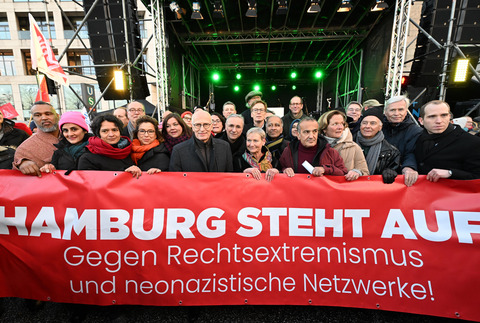 Demonstration "Hamburg steht auf"