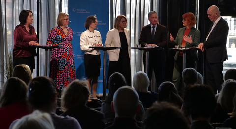 Sharon Jåma, Mette Kahlin McVeigh, Jessika Roswall, Karin Johansson, Anders Ahnlid, Heléne Björklund and Tero Fonsén
